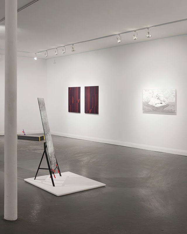 Similar Image Object (b), Is Water